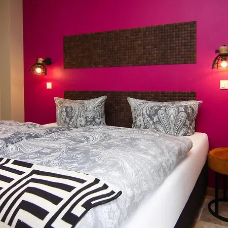In Glowne With Balcony Or Terrace شقة *